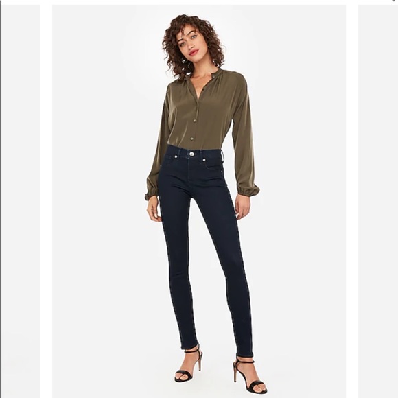 Express Denim Perfect Mid Rise Legging Jean SHORT